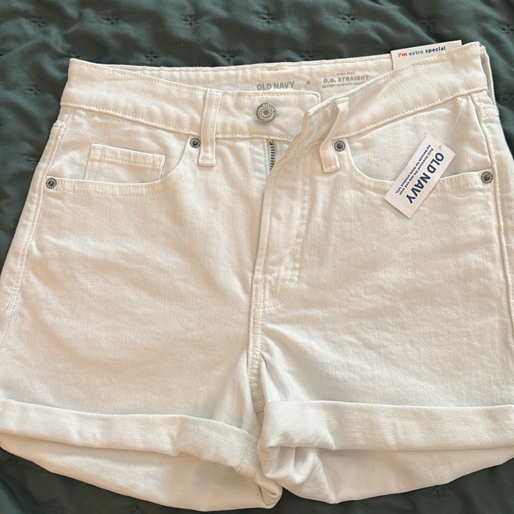 Old Navy Women's White Jean Shorts NWT